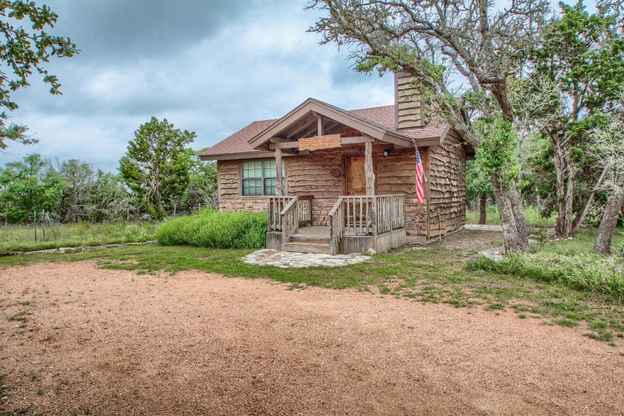 Cedar Bliss Cabin Vila Fredericksburg Exterior foto